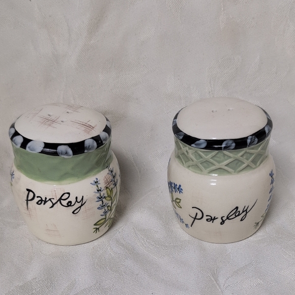 Ceramic Parsley Salt and Pepper Shakers - Picture 1 of 9